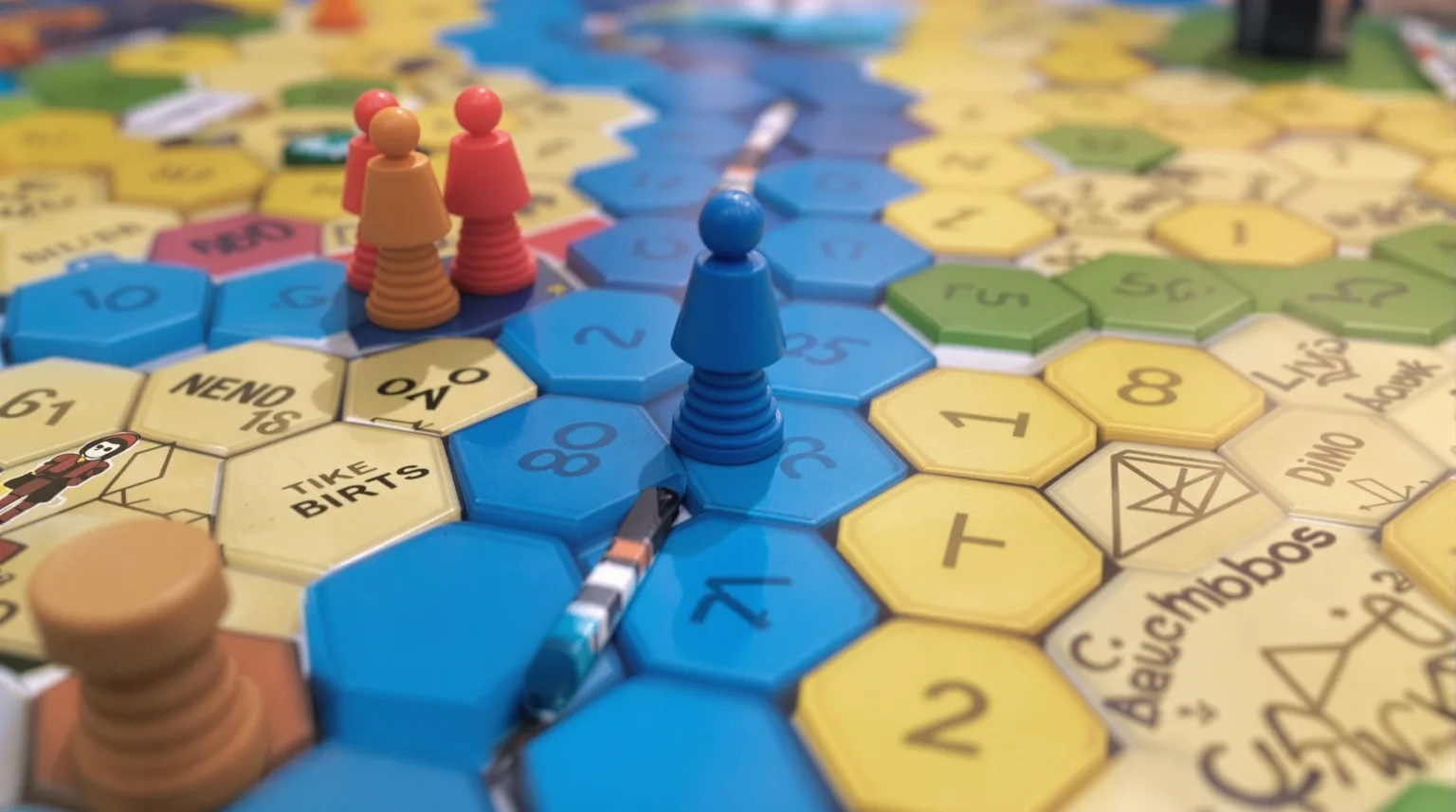 How to Play Stratego Board Game: A Beginner’s Guide Board Game Rules and Strategy - Stratego